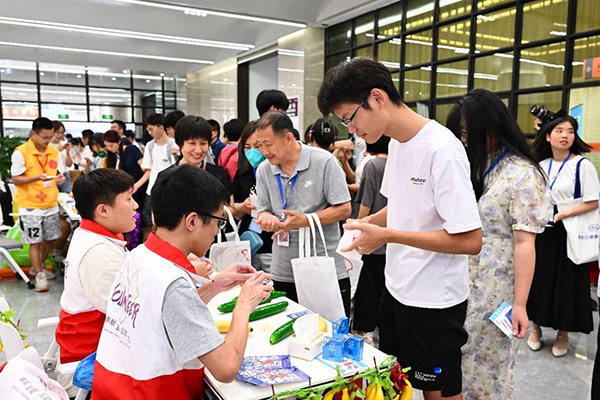 真人庄闲游戏官网助力大学生抗艾防艾宣传教育项目再起航